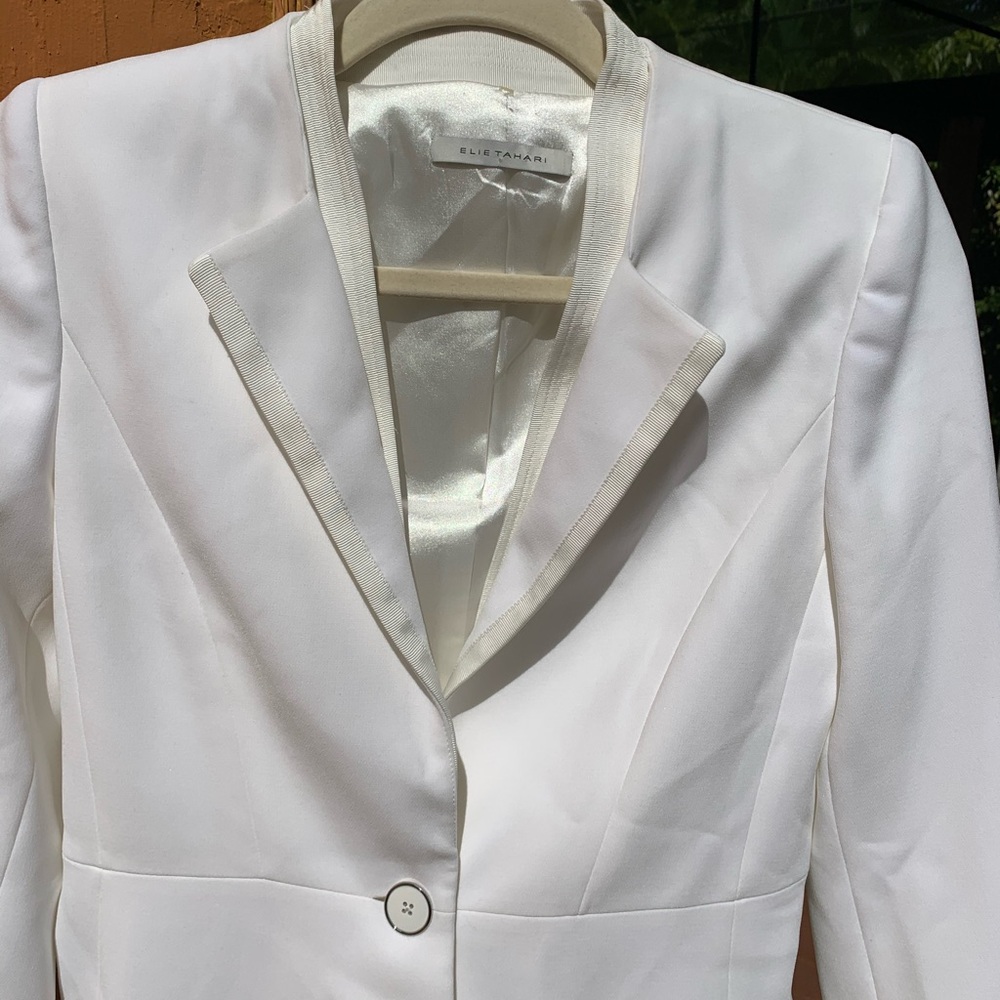 Elie Tahari Creme One Button Blazer - Picture 5 of 15